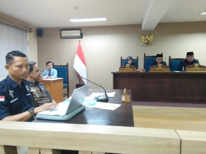 Suasana sidang perdana sengketa informasi publik antara Pemohon dan Dinas Pendidikan Kabupaten Indramayu di Komisi Informasi Provinsi Jawa Barat, Rabu (21/5/2025)./Dok.kanniadvokasi.id