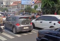 Macet akibat antrean wisatawan di pintu masuk KRB makin parah./Dok.Ist