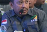 Hendra Abarang dari Asosiasi Penambang Rakyat Indonesia (APRI) saat menyampaikan pandangan soal legalitas dan perlindungan bagi penambang rakyat dalam sebuah forum diskusi publik./Dok.kanniadvokasi.id