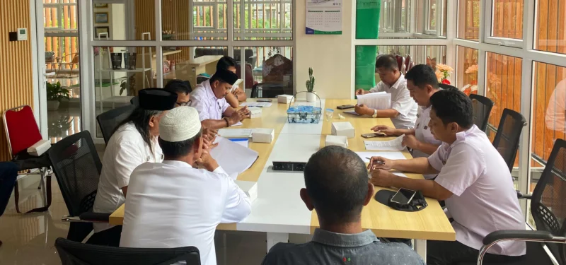 Pertemuan klarifikasi temuan Inspektorat bersama Dinas PMD Bulukumba dan pengurus BUMDes dari lima desa, Rabu (18/6/2025)./Dok.Ist