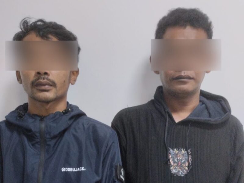 Dua tersangka kepemilikan ilegal senjata tajam dan airsoft gun diamankan Polres Bogor usai video aksi mereka viral di media sosial.
