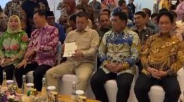 Menteri ATR/BPN Nusron Wahid bersama Gubernur Sulut Yulius Selvanus Komaling dan jajaran kepala daerah hadiri Rakor Pertanahan dan Tata Ruang se-Sulut di Wisma Negara, Manado, Kamis (17/7/2025).