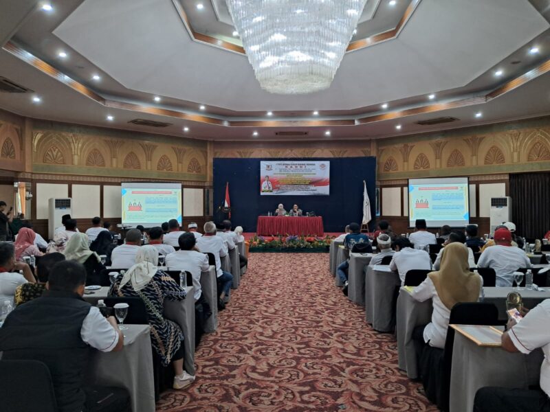 Ratusan kepala desa se-Jawa Barat mengikuti Workshop UU Keterbukaan Informasi Publik dan KANNI Informatif Award 2025 di Bandung.