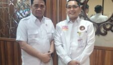 Wamendes Ahmad Reza Patria bersama Ketua Umum KANNI Ruswan Efendi Ar usai pemaparan program advokasi hukum bagi kepala desa di Jakarta.