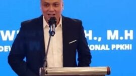 Ketua Umum PPKHI Dheky Wijaya menyampaikan pernyataan sikap terkait legalitas organisasi advokat di Indonesia.