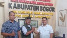 Sinergi hukum dan pemerintahan desa, komitmen bersama mendukung keterbukaan dan kepatuhan terhadap putusan hukum.