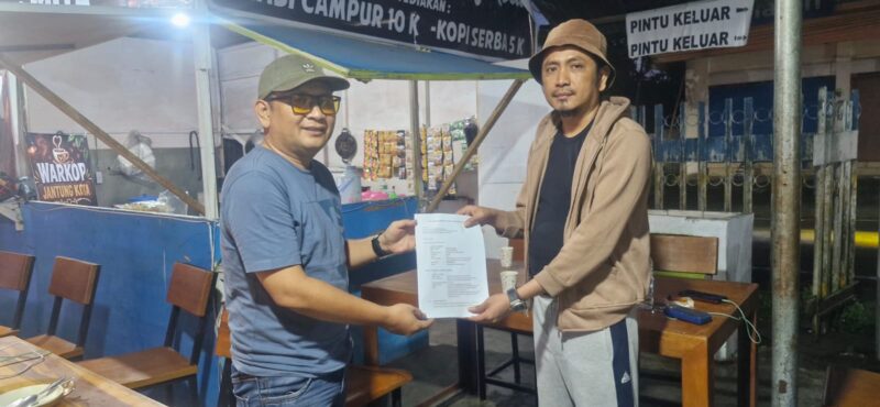 Penyerahan aduan warga Kotamobagu kepada PWI Sulut terkait pemberitaan yang dipersoalkan, Senin 15 Juni 2026. Aduan tersebut langsung ditindaklanjuti dengan koordinasi ke Dewan Pers.